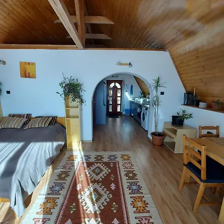 Attila-apartman Appartement Budaörs