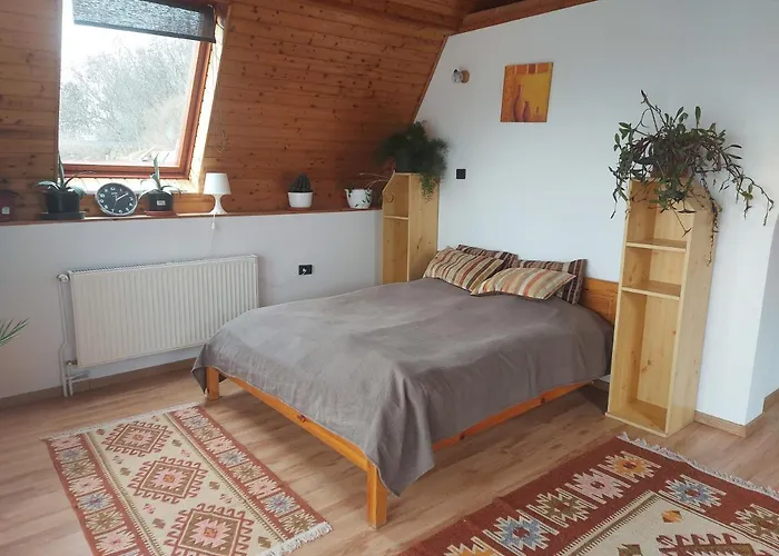 Attila-apartman * Budaörs